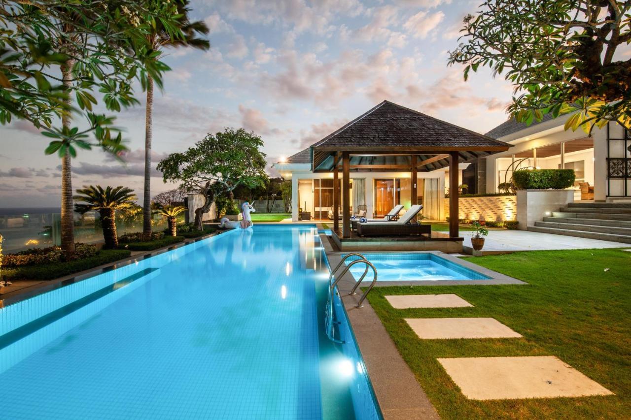 Cliff Front Luxury 4 Bedroom At Pandawa Villa
