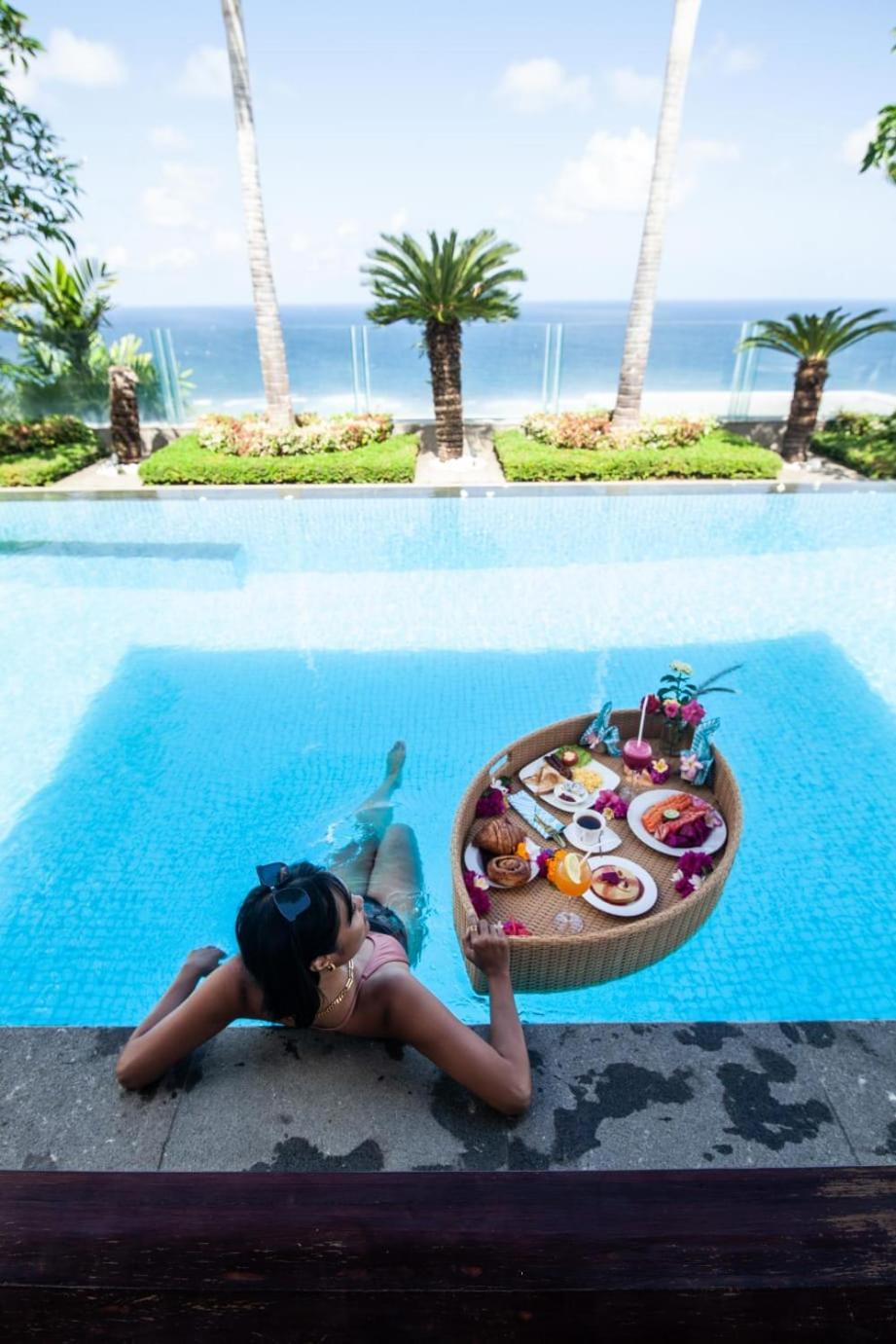 Cliff Front Luxury 4 Bedroom At Pandawa Villa Ungasan (Bali)